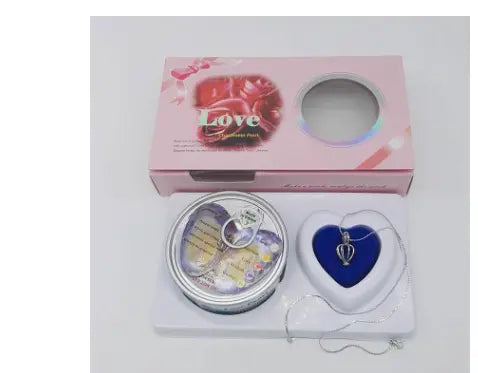 Kavon freshwater pearl necklace gift box set with radiant pearl inside, elegant jewelry presentation for special occasions.