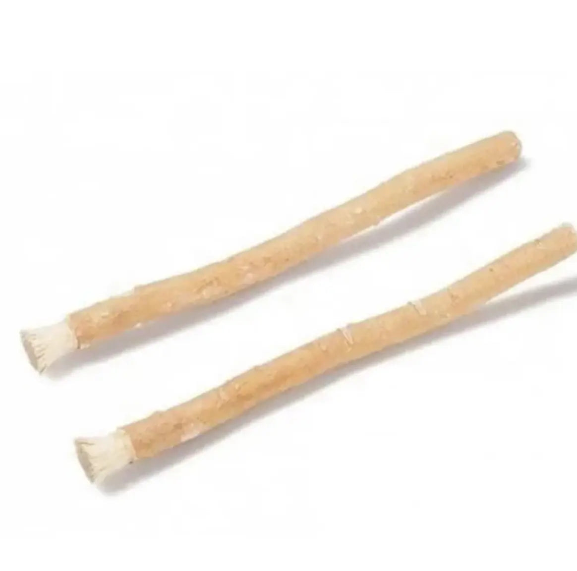 Kavon natural wood miswak toothbrush stick for eco-conscious travelers, used for daily teeth cleaning and oral hygiene.