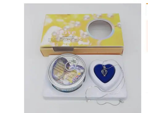 Kavon freshwater pearl necklace gift box set with radiant pearl inside, elegant jewelry presentation and luxurious packaging